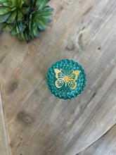 Load image into Gallery viewer, Butterfly Posh 8oz Candle
